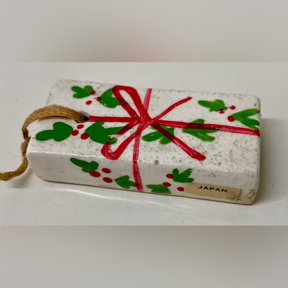 Mid Century Post WWII Japan Antique Glazed Ceramic Christmas Present Ornament - Picture 6 of 12